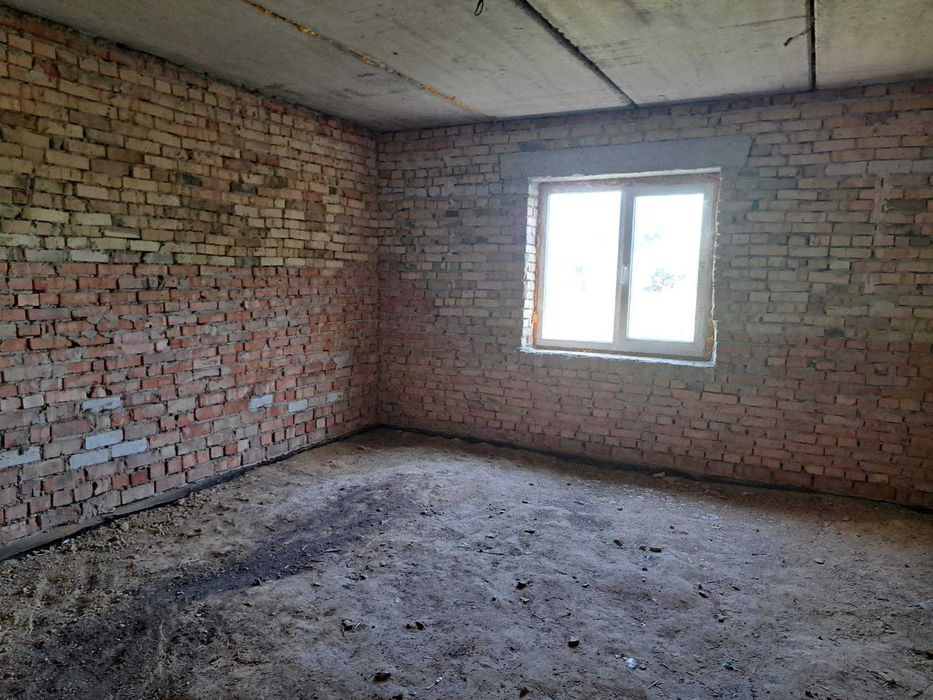 Продам новий будинок.