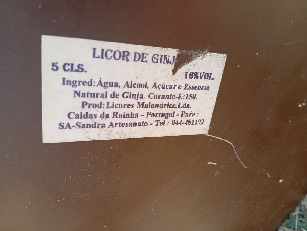 Peça decorativa em cerâmica