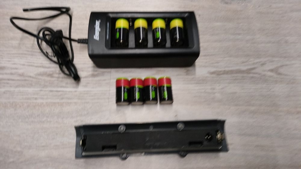 Sonel WAPOJ1 pojemnik na baterie, akumulatory i ładowarka