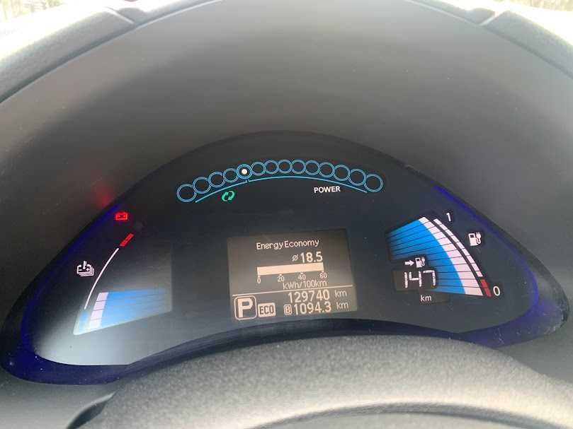 Аренда Прокат электромобиля Ниссан Лиф 30 кВТ кожа 2016 год макс КОМПЛ