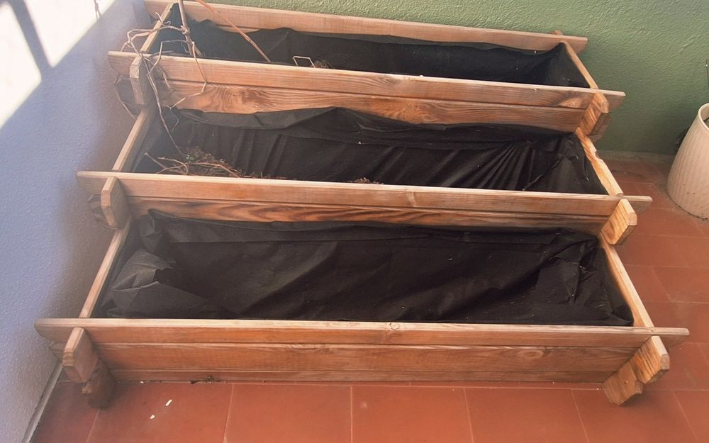 Horta vertical em escada leroy merlin