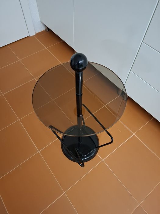 Porta revistas com mesa integrada vintage