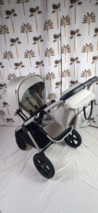 Wózek Venicci Tinum Upline 3w1