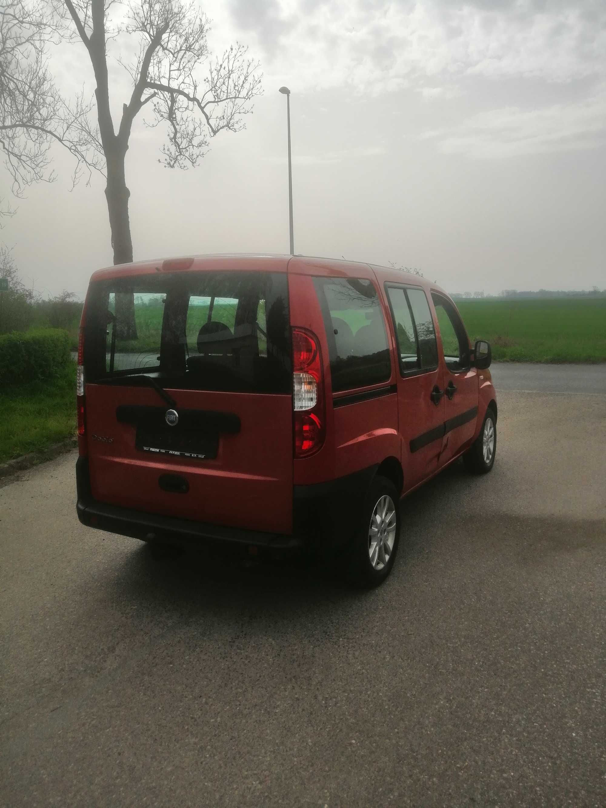 Fiat Doblo Osobowy klimatyzacja 1.4 benzyna hak