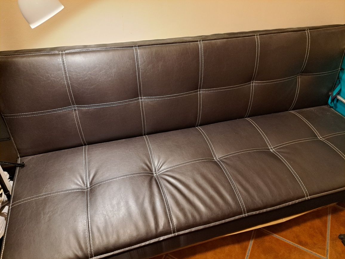 Sofa cama 3 lugares com pouco uso