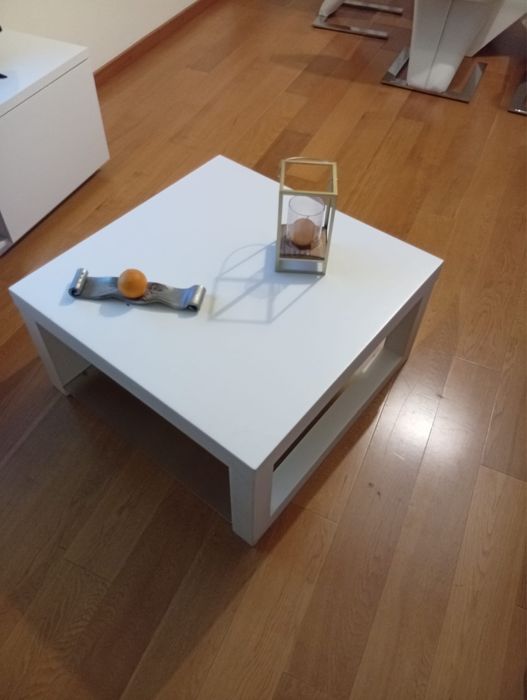 Mesa de centro branca