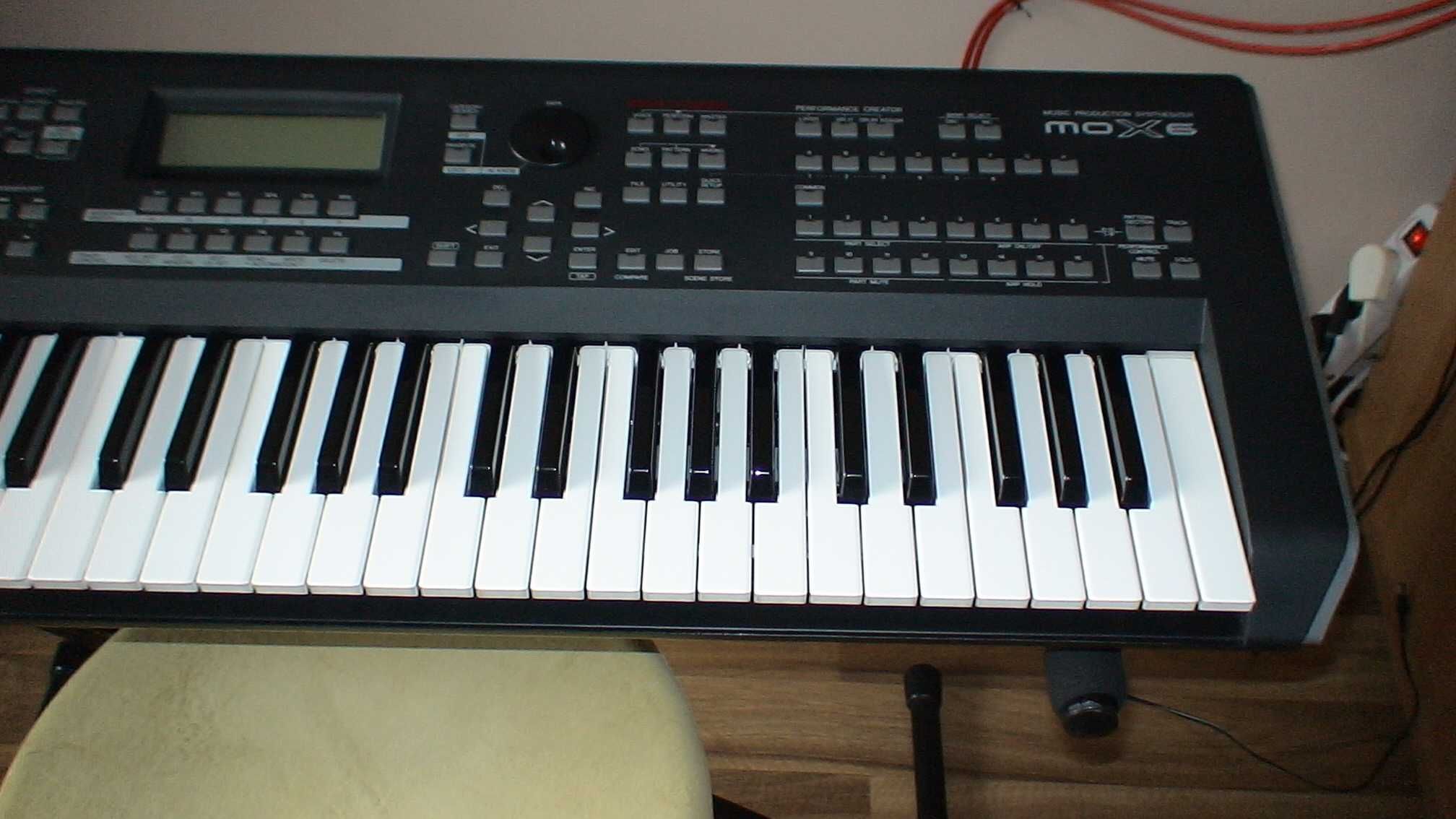 Syntezator Yamaha MOX 6 sprzedam. cena 2200.