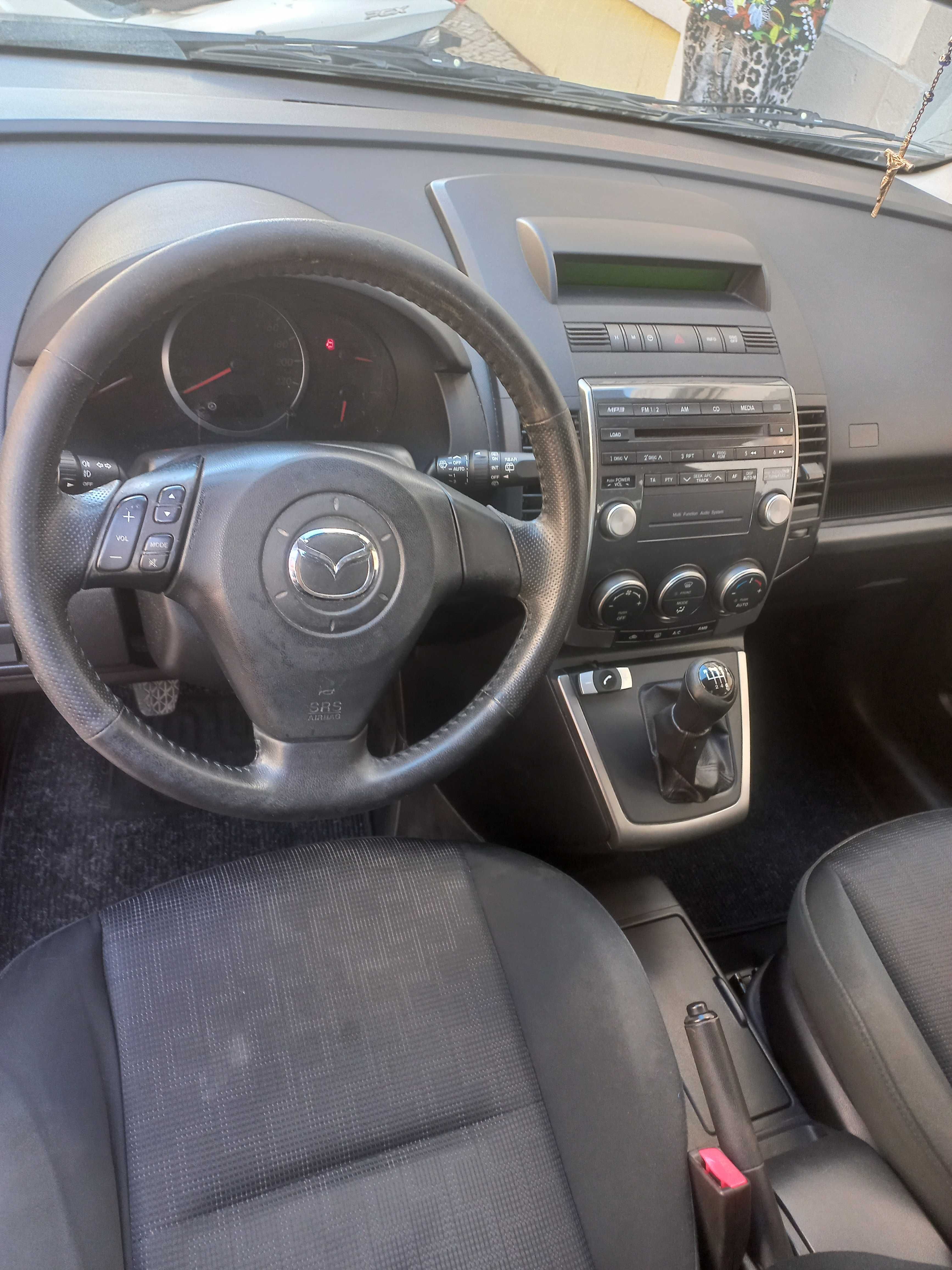 Carrinha de 7 lugares Mazda