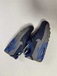 Легкі та зручні кросівки Nike air max