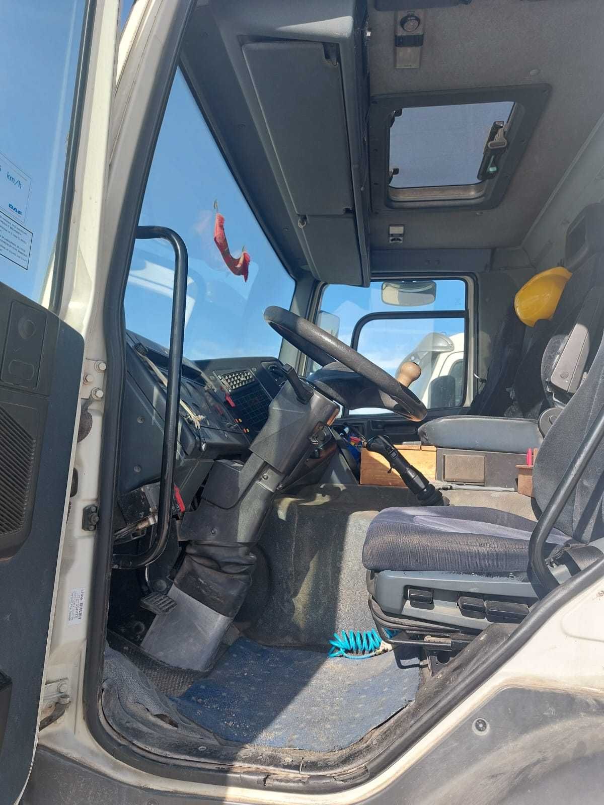 DAF 85 CF340 - Basculante C/ Grua 8x4 - 2001