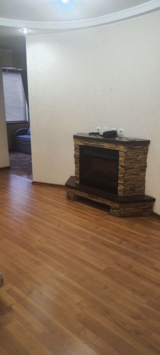 Аренда большая перепланированная 1 комн.квартира-студия на Молодёжном