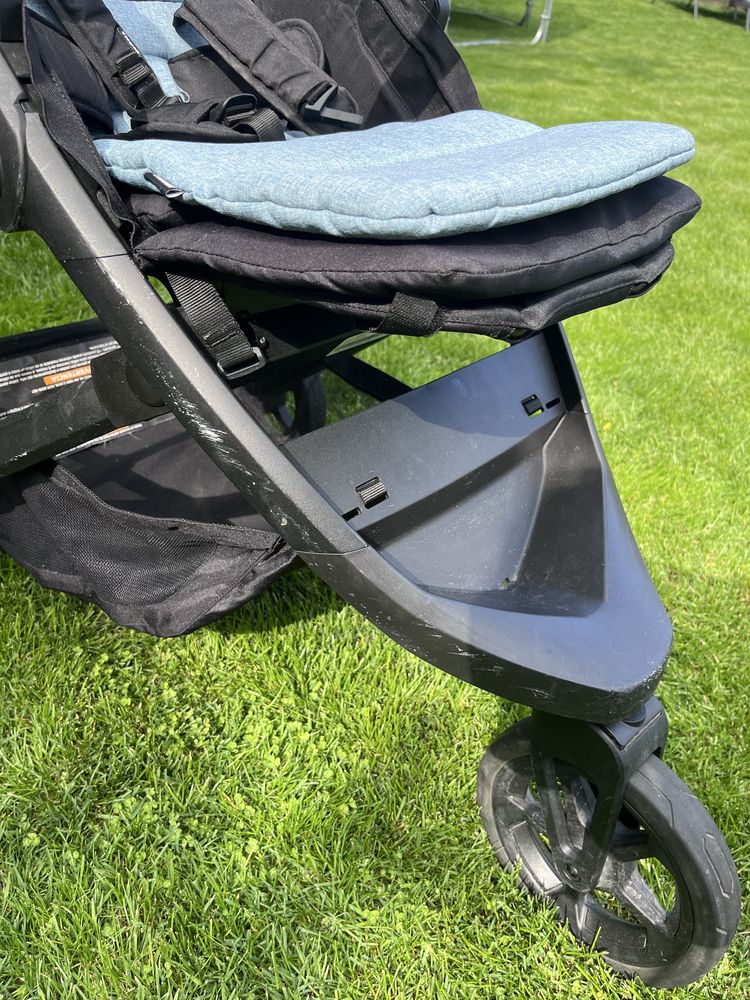 Wózek spacerowy Thule Spring + pałąk + wkładka + podnóżek