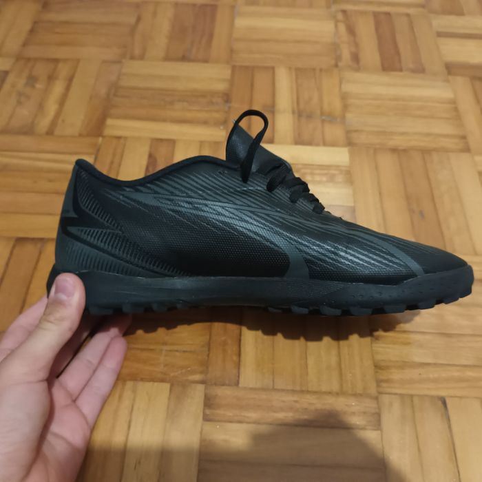 Chuteiras puma pretas