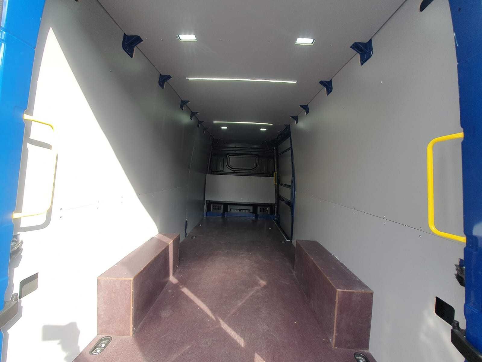 Zabudowa paki VW Crafter, MAN TGE podłoga, boki, nadkola, sufit LED