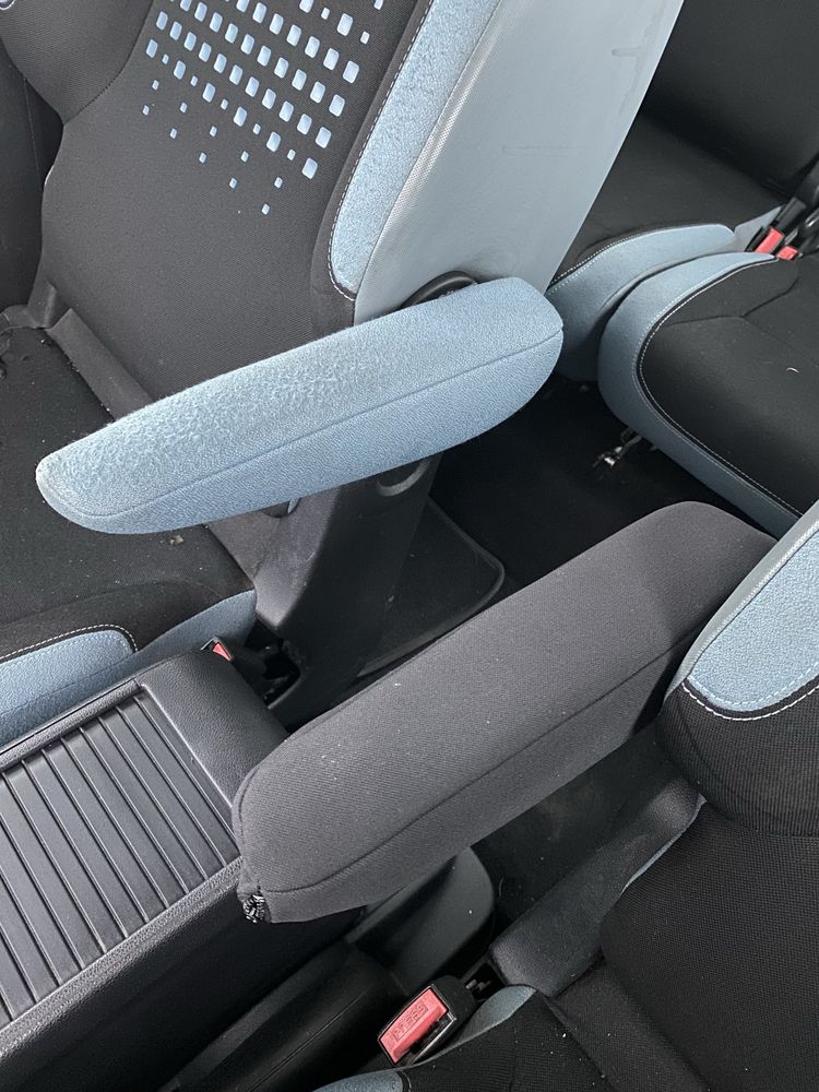 Pokrowiec na podlokietnik Berlingo Partner
