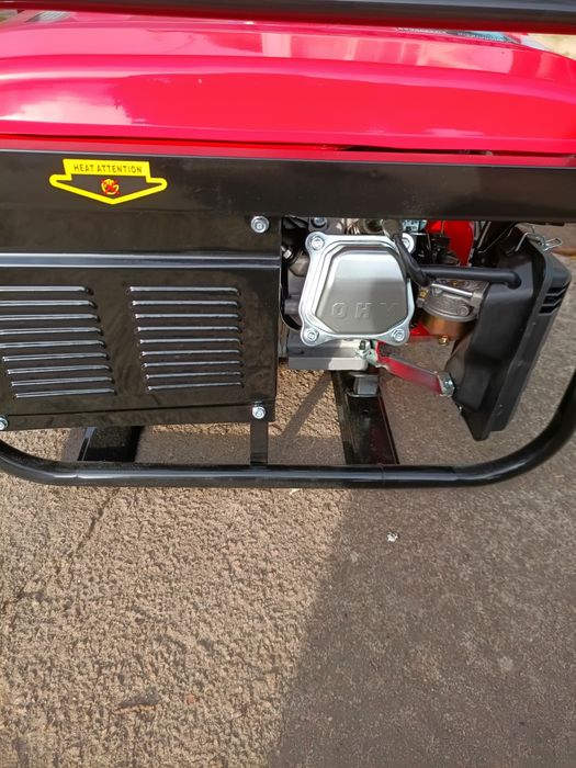 Трифазний генератор HONDA EM6500CXS