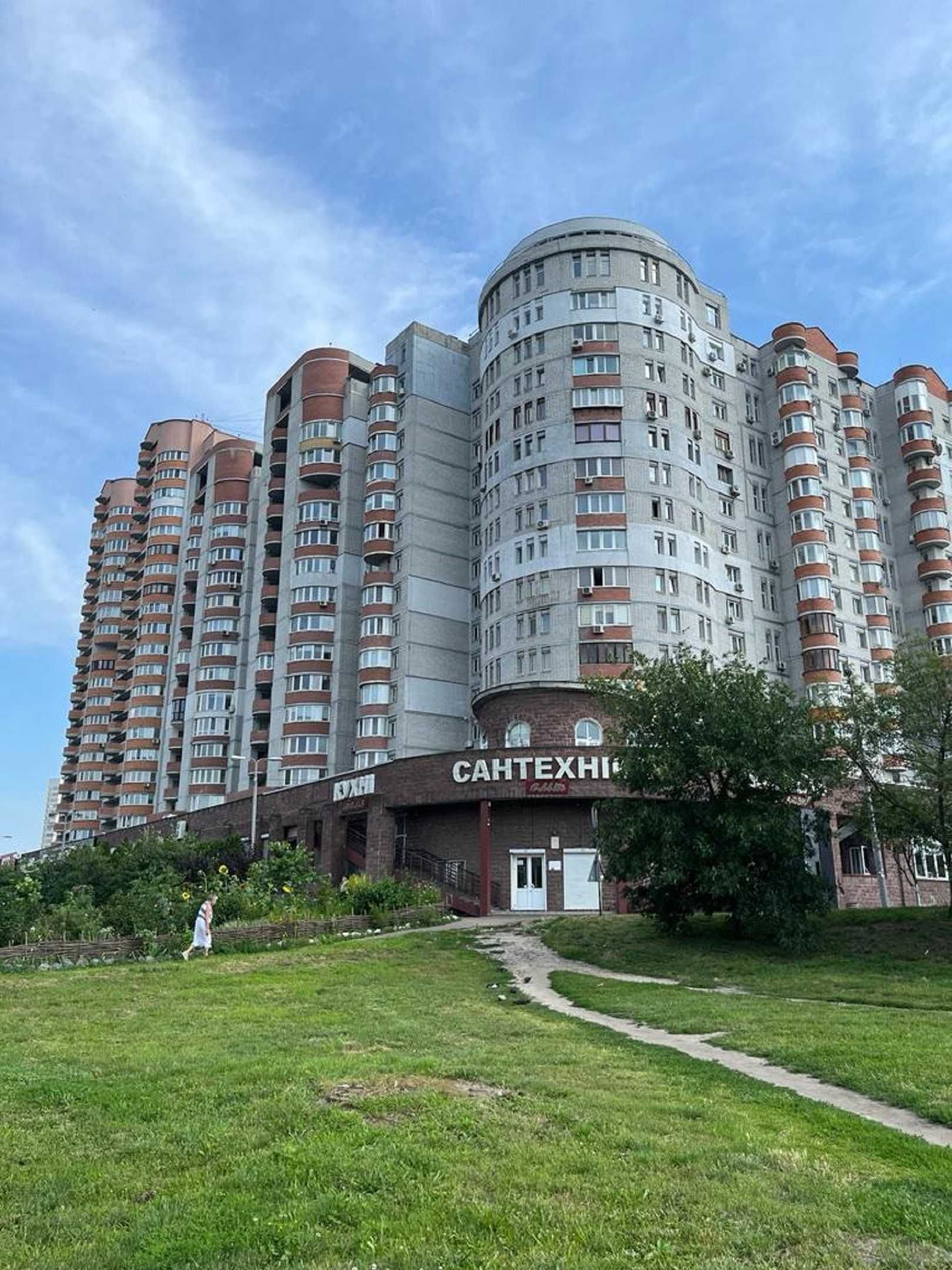Продам 4-х.кім. 2-рівневу 166м2  Голосієво вул. Саперно-Слобідська,10