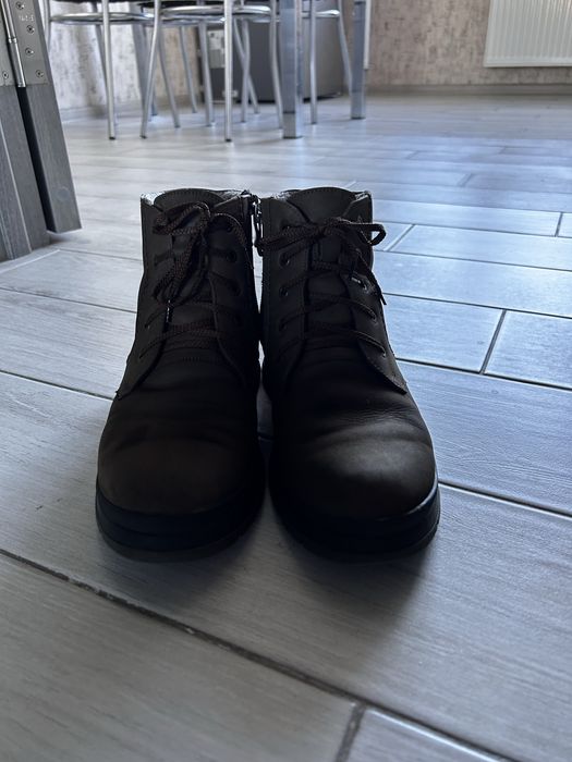 Черевики з нубуку 39 розмір