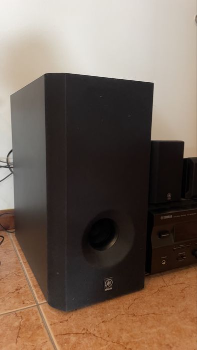 Sistema de som Yamaha RX-V396RDS + subwoofer