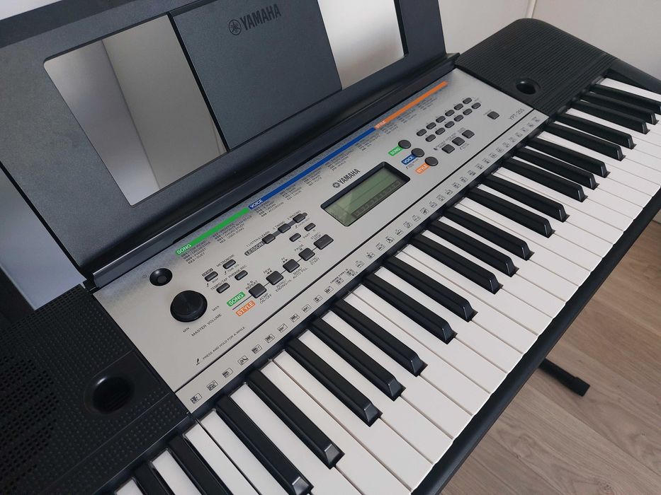 Keyboard YAMAHA YPT-255