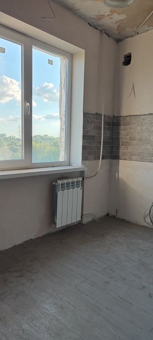 2 ком. квартира , Титова, Строителей, ремонт. 40000 $ vv