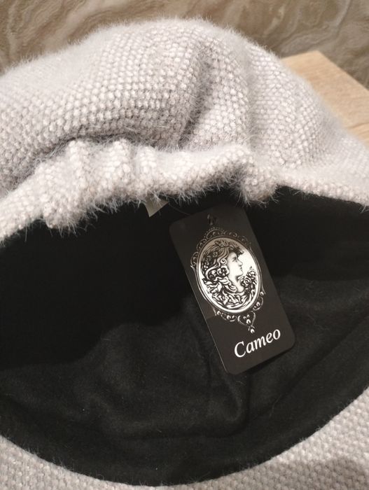 Шапка з козирьком