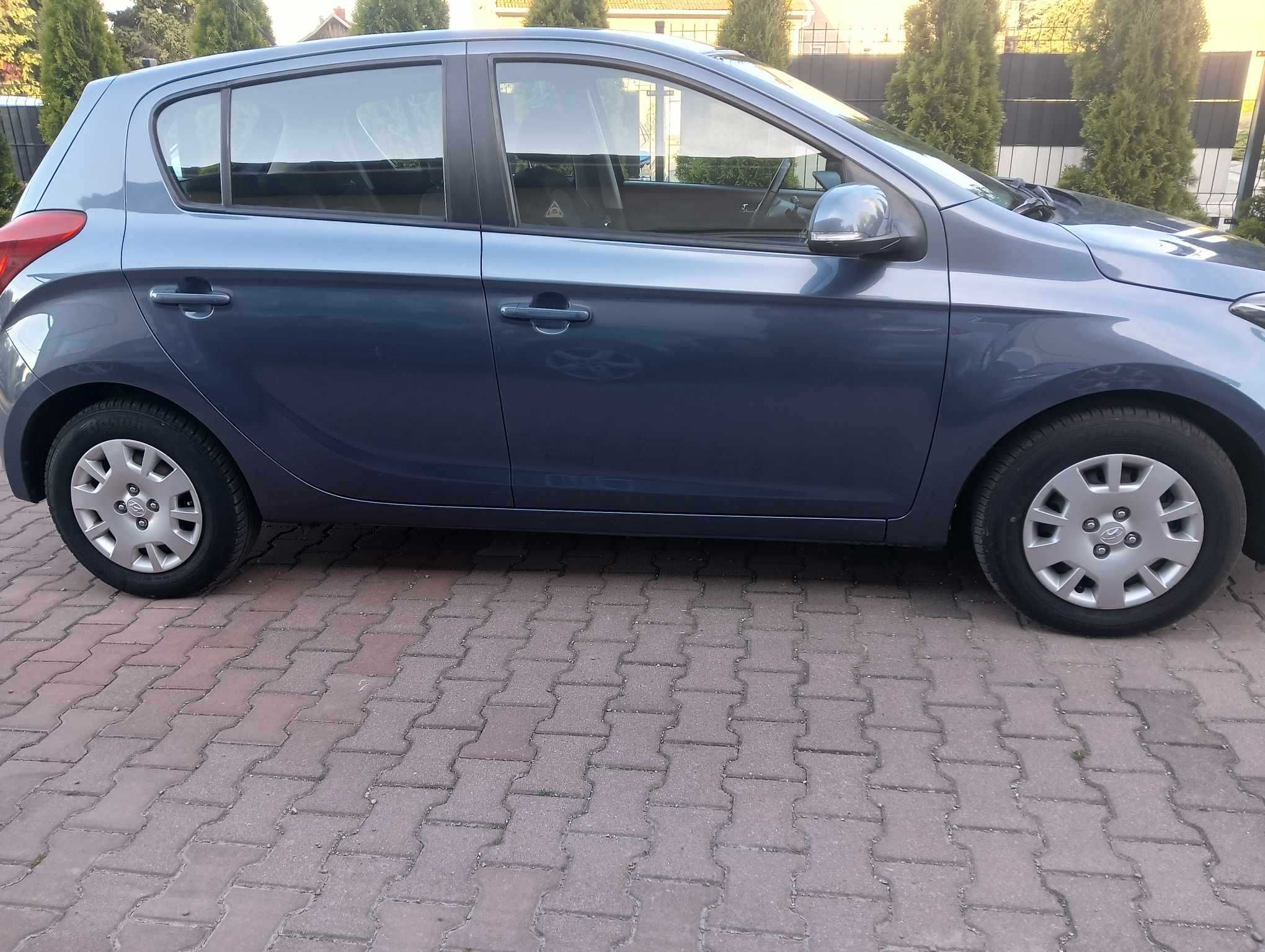 HYUNDAI I20  1.1 CRDI 4L/ 100km