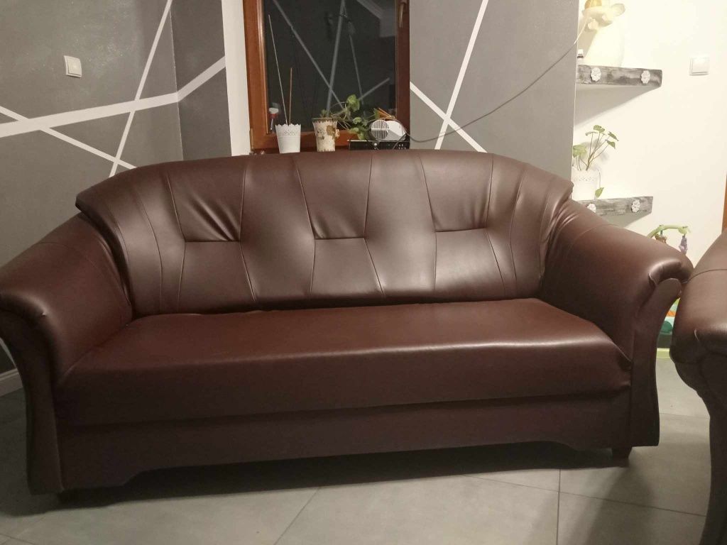 Sprzedam sofę z fotelami