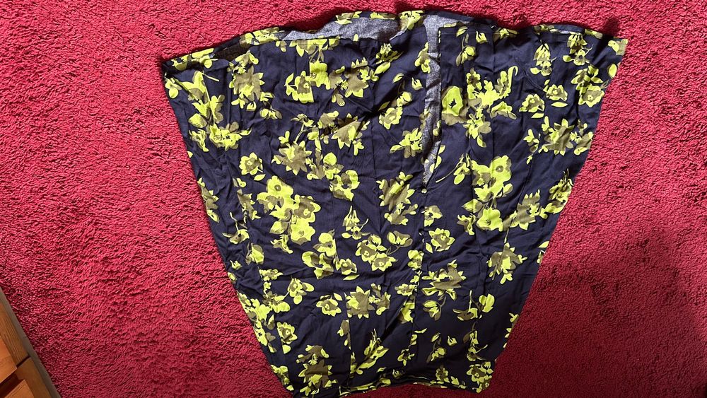 Śliczna granatowa spódnica damska r 42