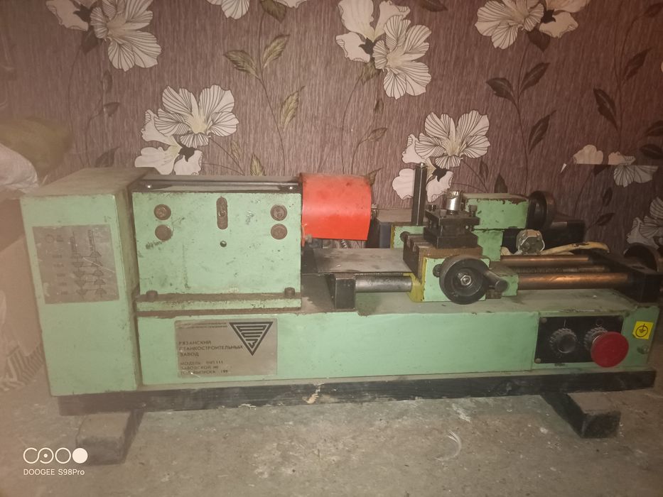 Продам Такарний станок