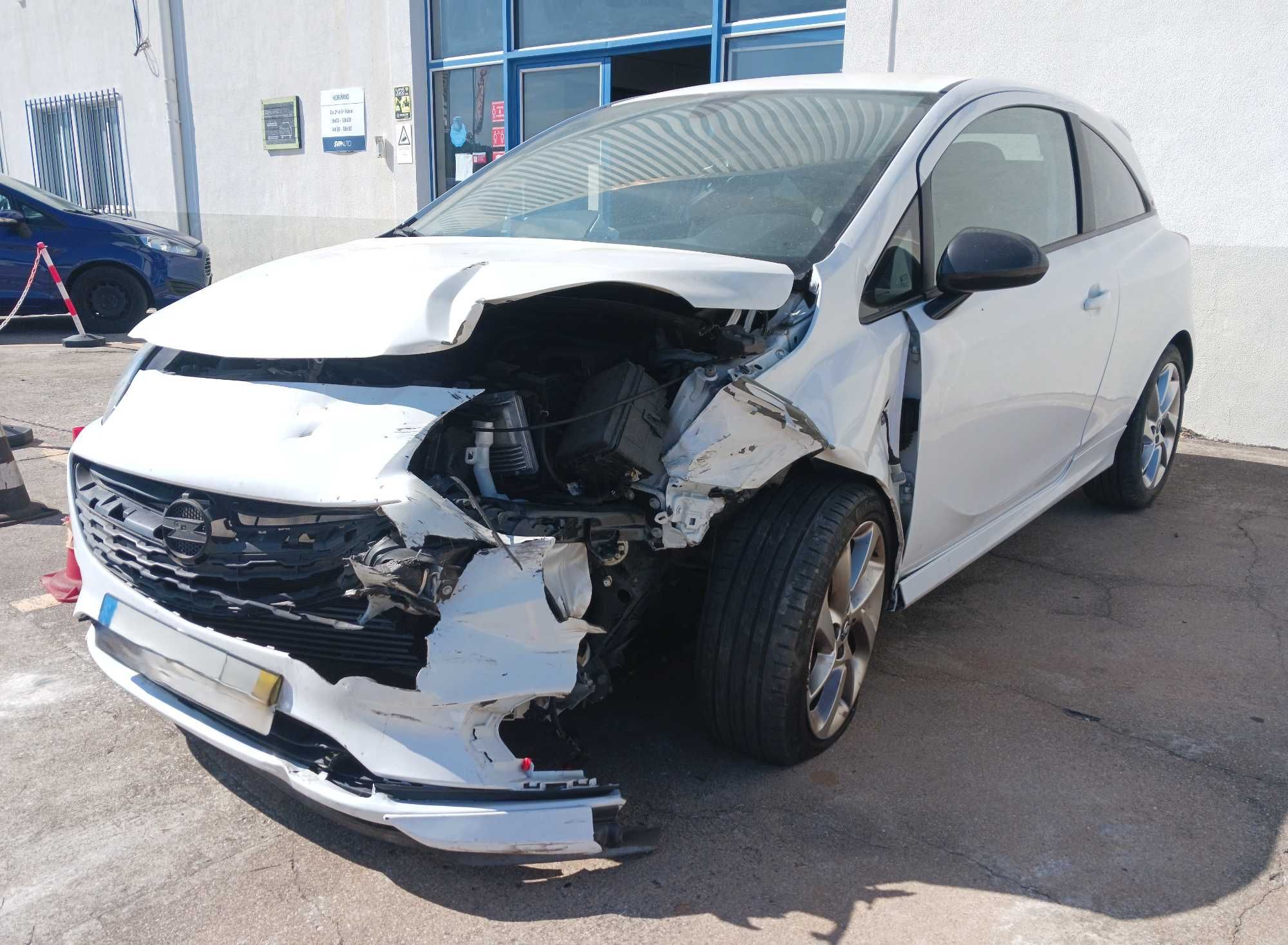 Opel Corsa E GT 1.0 Turbo - SALVADO