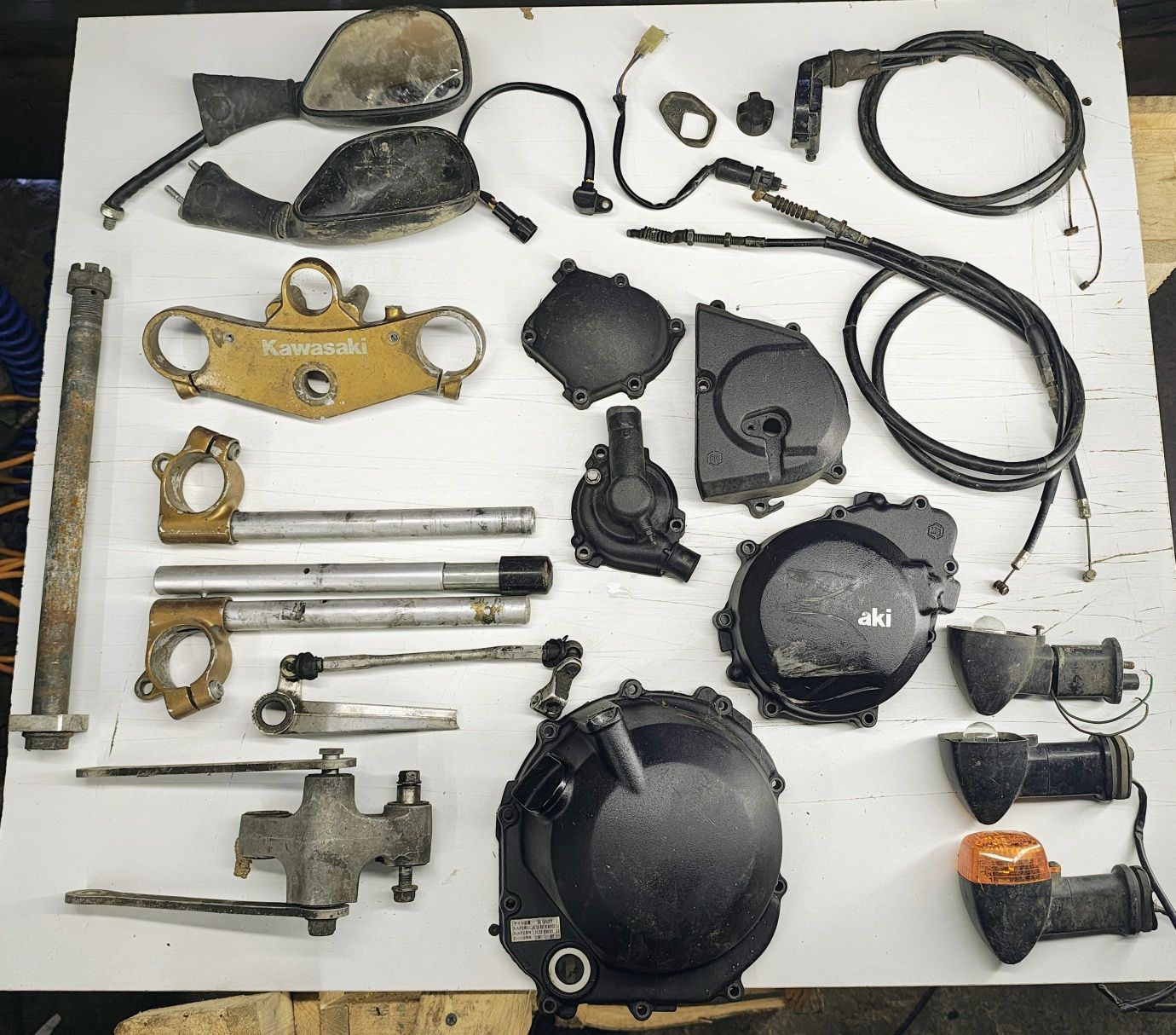 Kawasaki Ninja zx6r zacisk pompa przewód błotnik skrzynia pokrywa