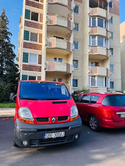 Renault Trafic 2.0+LPG gaz hak 6biegow 6os webasto prywatnie