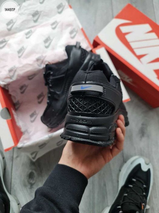 Чоловічі кросівки NIKE ZOOM VOMERO ROAM чорний 1449TP ЗНИЖА