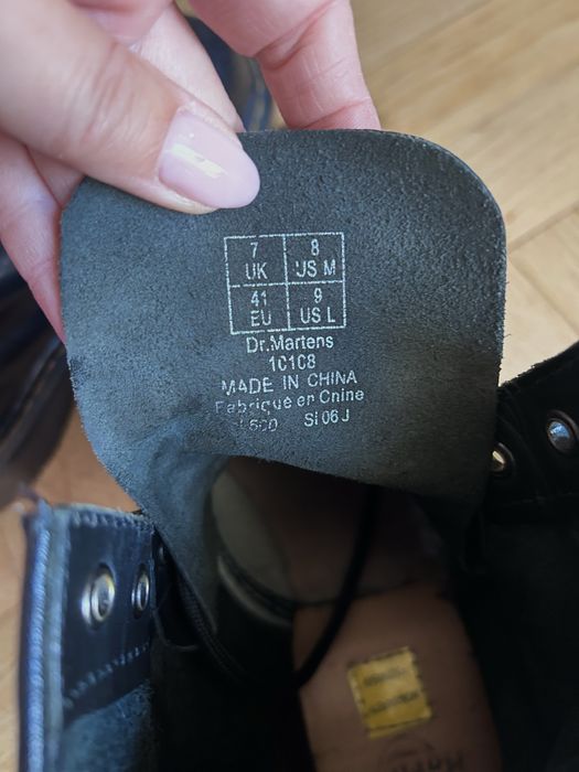 Glany dr. Martens unisex rozm. 41, czarne, skóra licowa.