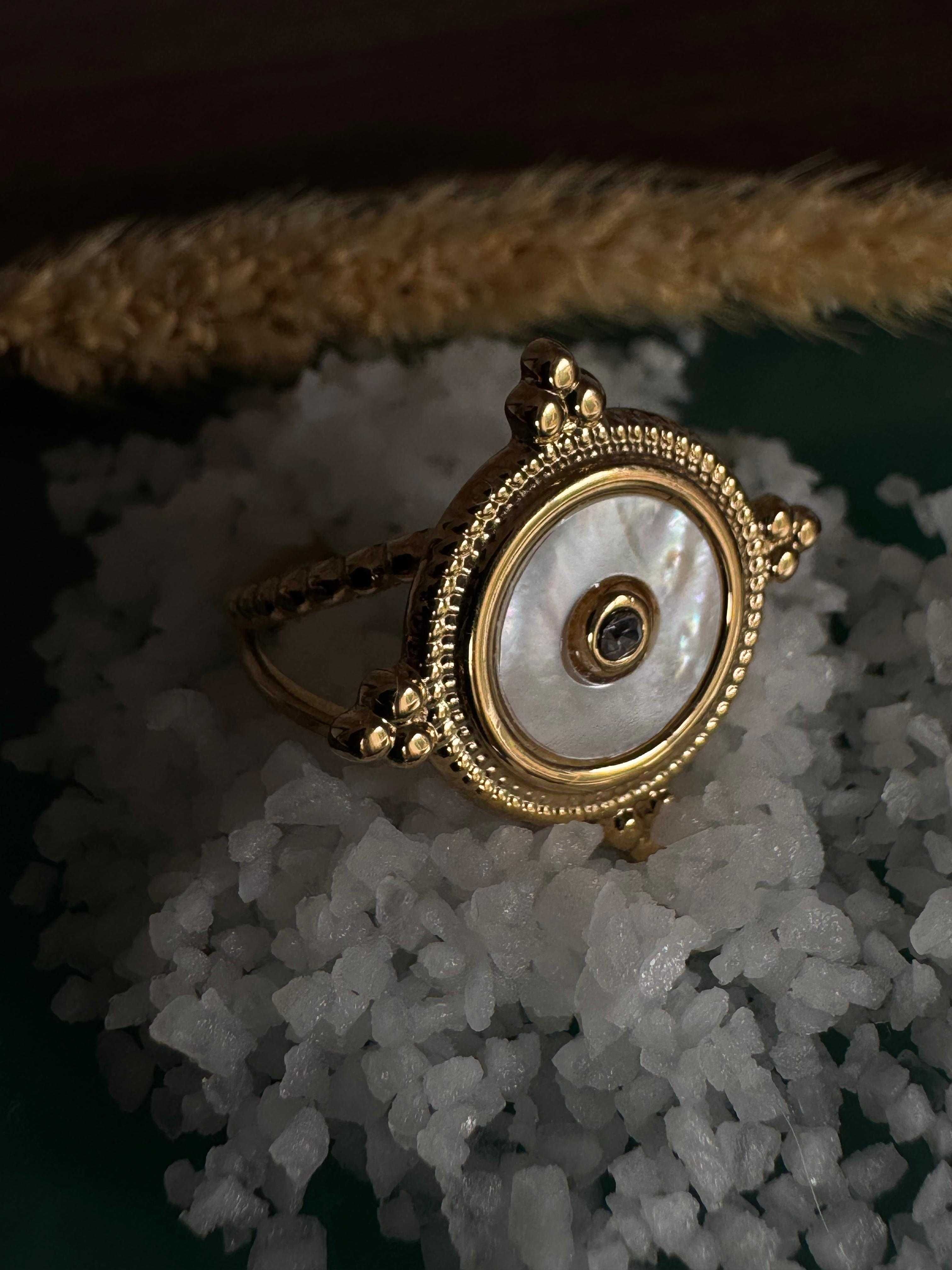 Doce Harmonia – Anel Dourado Ajustável