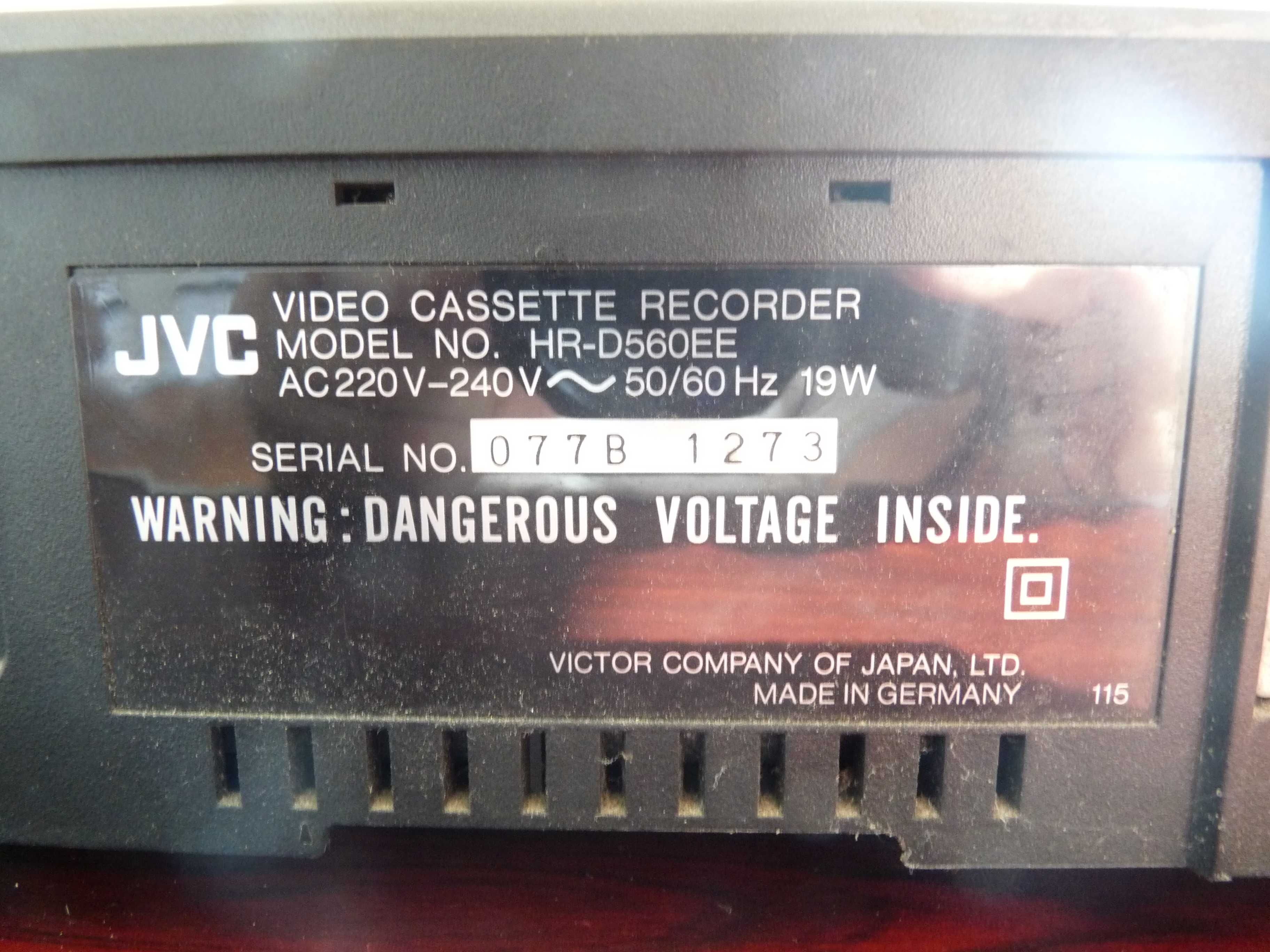 magnetowid JVC HR-D 560 EE