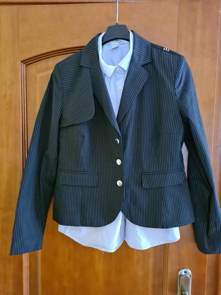 Elegancki żakiet  firmy Simple rozm. 40