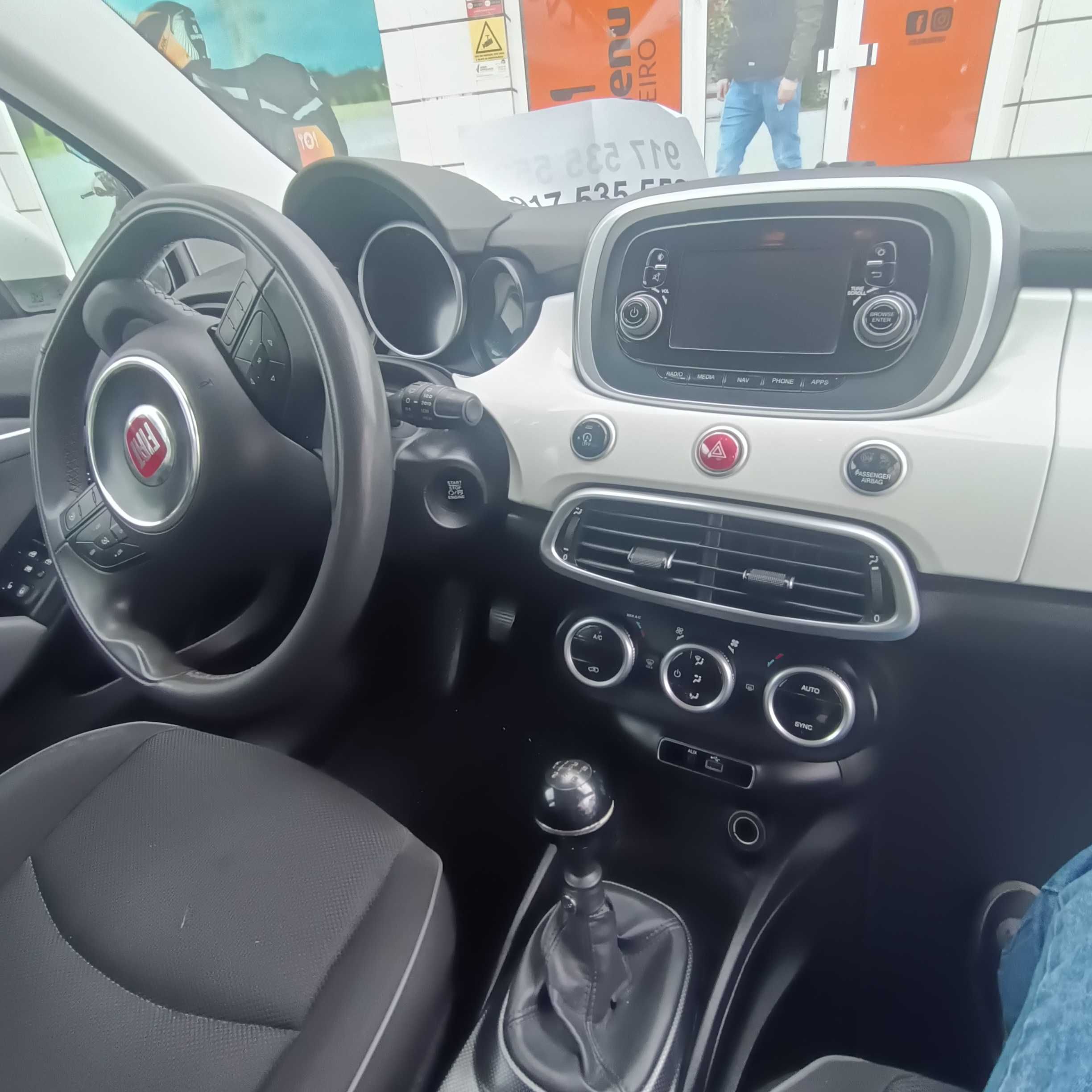 Vendo Fiat 500x em bom estado mecânico/pintura