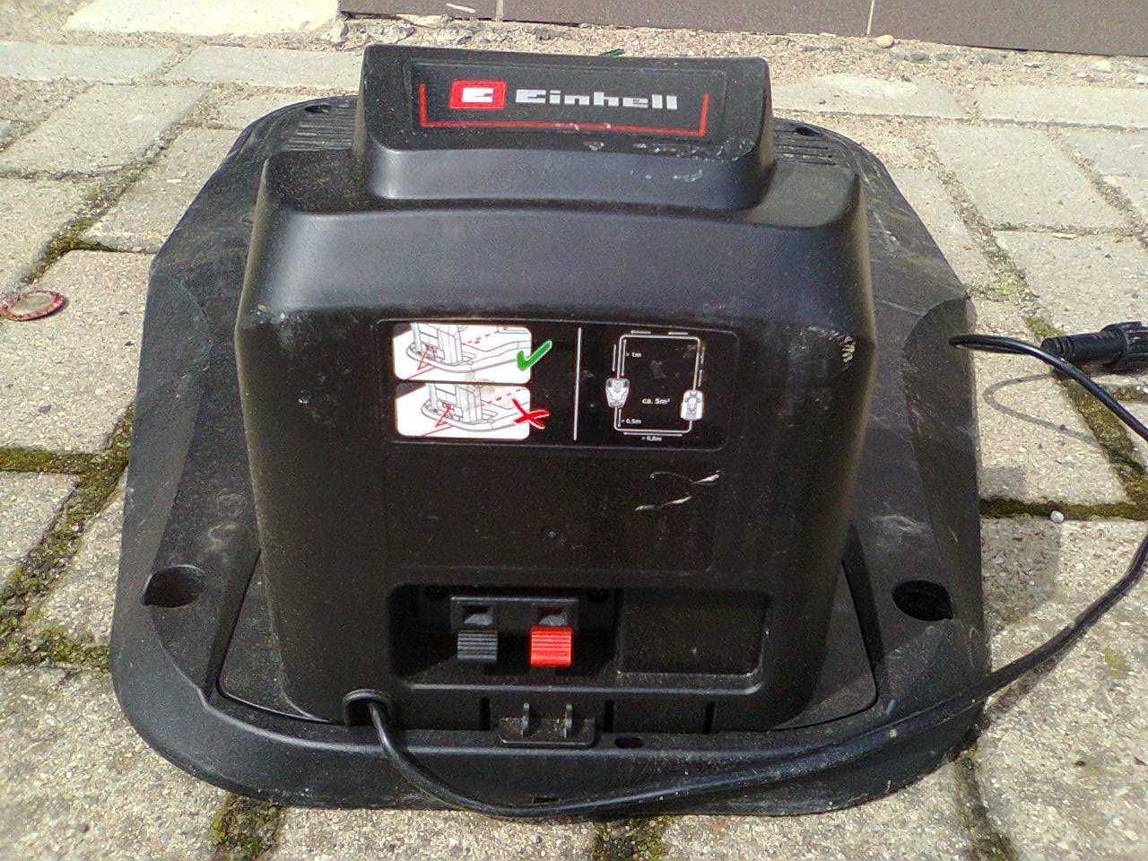 Baza stacja ładowania dokująca do robota koszącego Einhell Freelexo