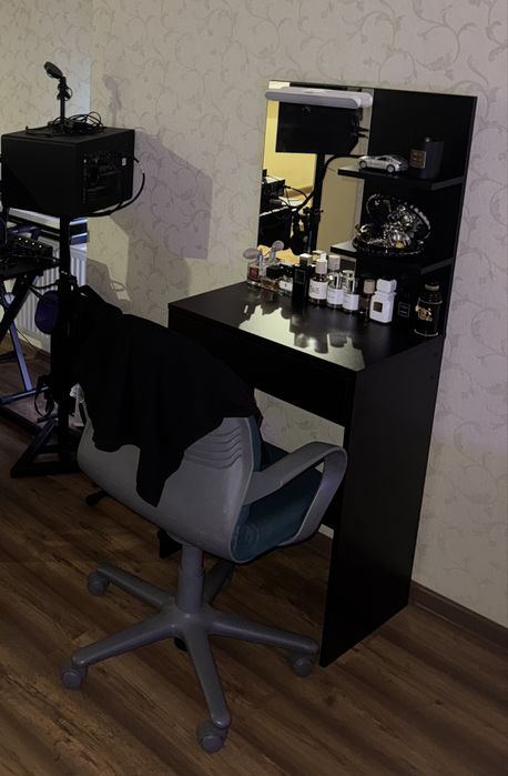 Трюмо туалетний стіл чорний