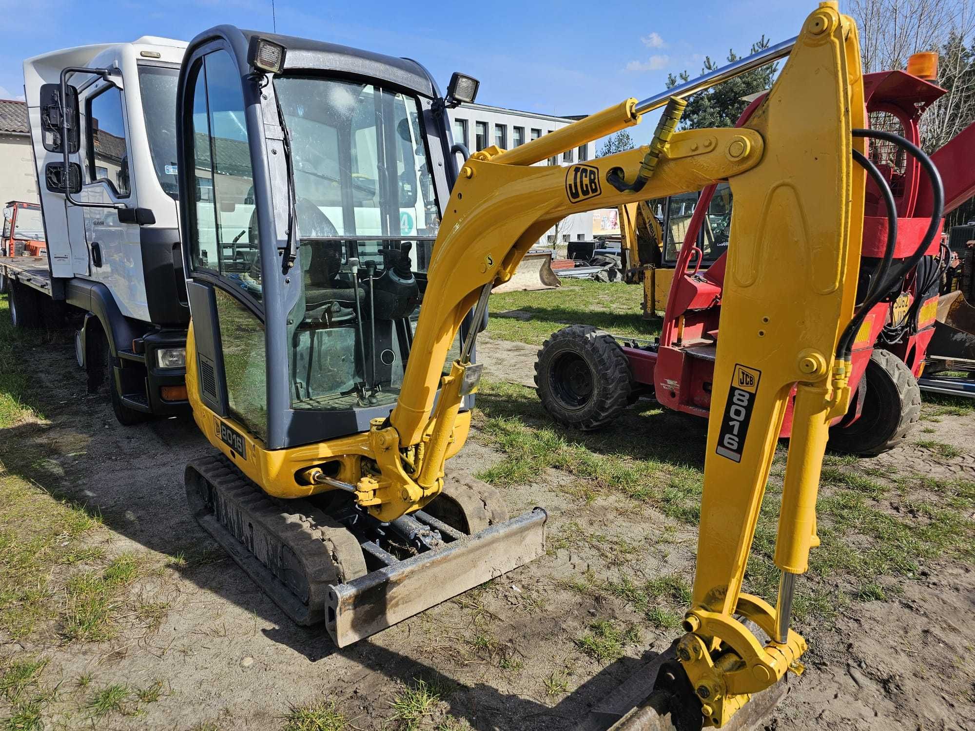 Minikoparka JCB silnik Kubota 3 łyżki