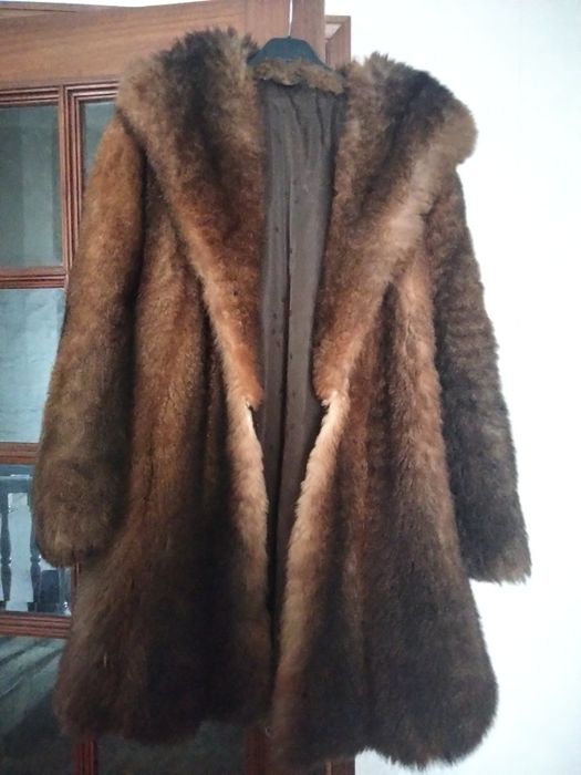 Casaco pele castanho escuro