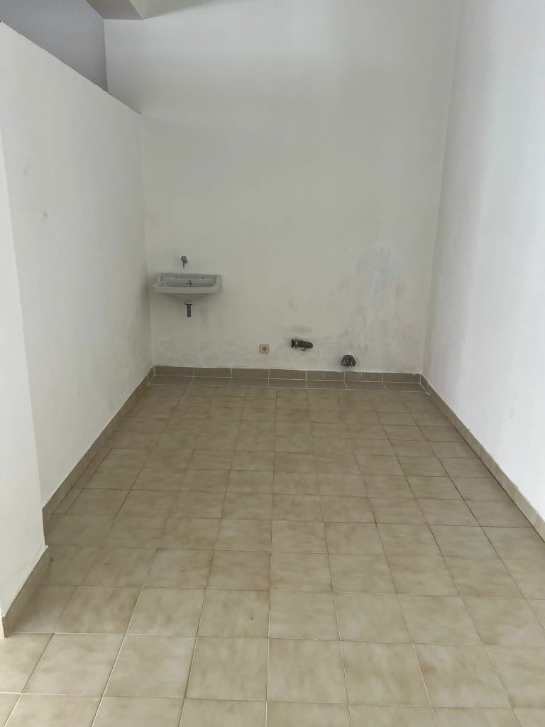 Loja 70m2 centro Loulé