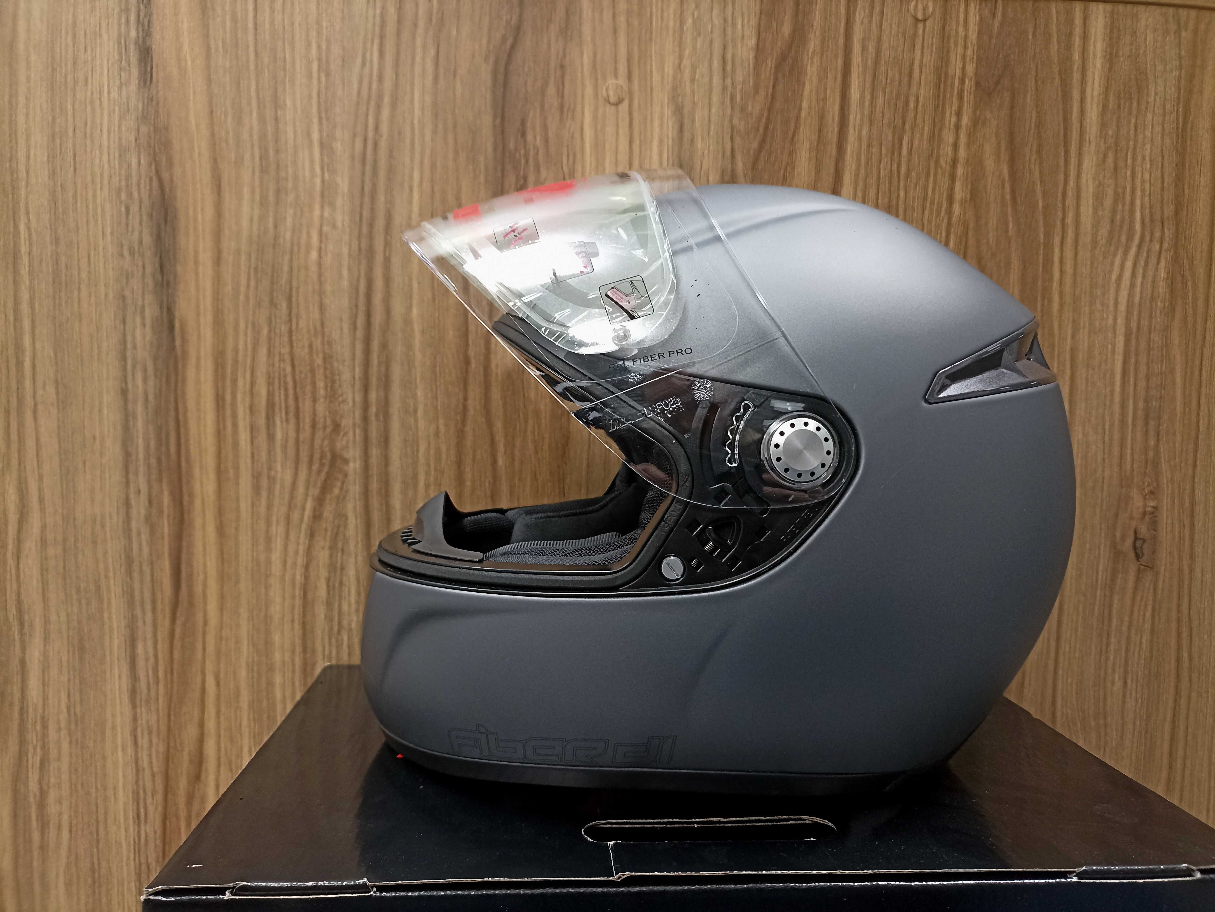 Kask LAZER - z włókna - nowy - tanio - rozmiar MS + pinlock w cenie