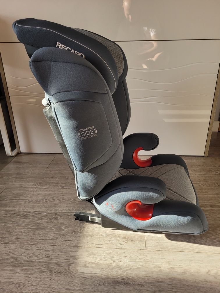 Fotelik samochodowy  15-36kg.