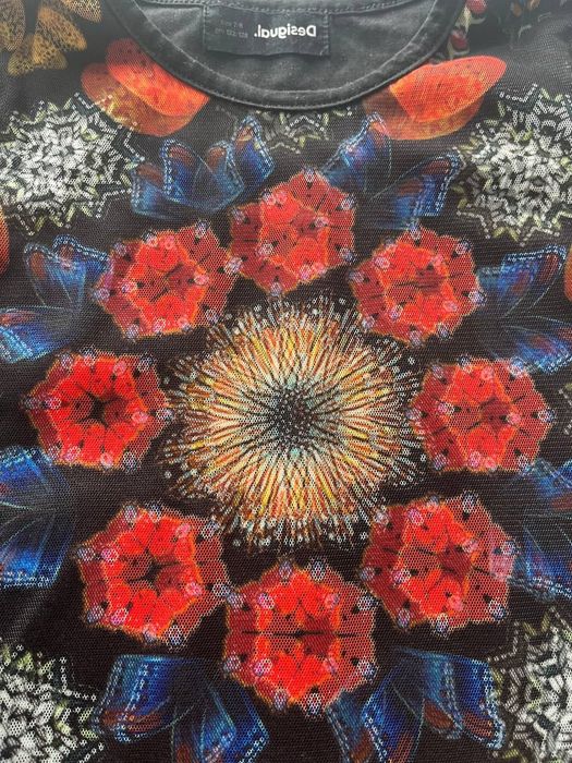 Oryginalna bluzka Desigual dla dziewczynki. Rozmiar: 122–128 cm