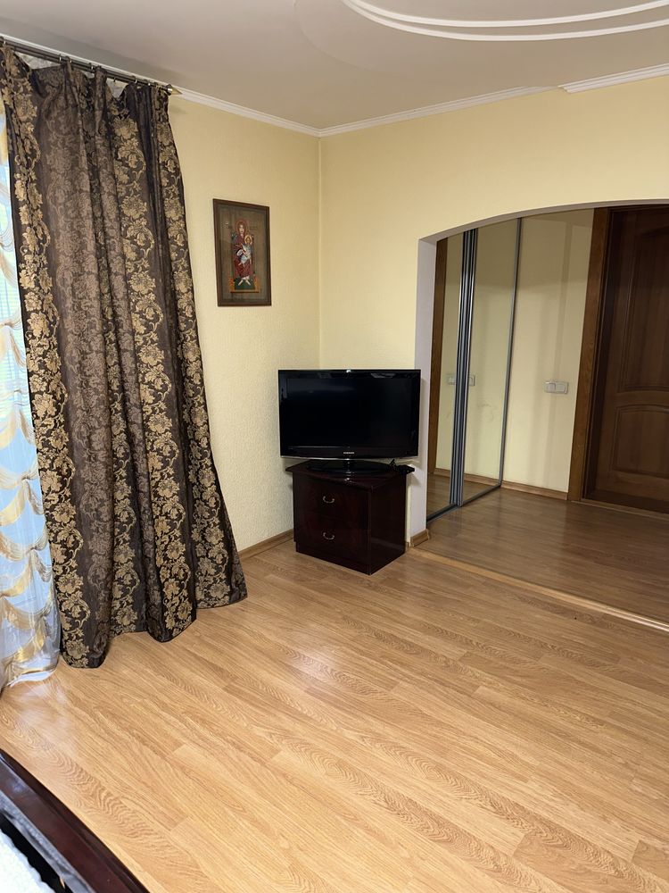 Квартира посуточно 2 ком.