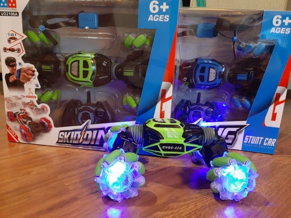 Машинка перевертыш управления жестами руки машина трансформер