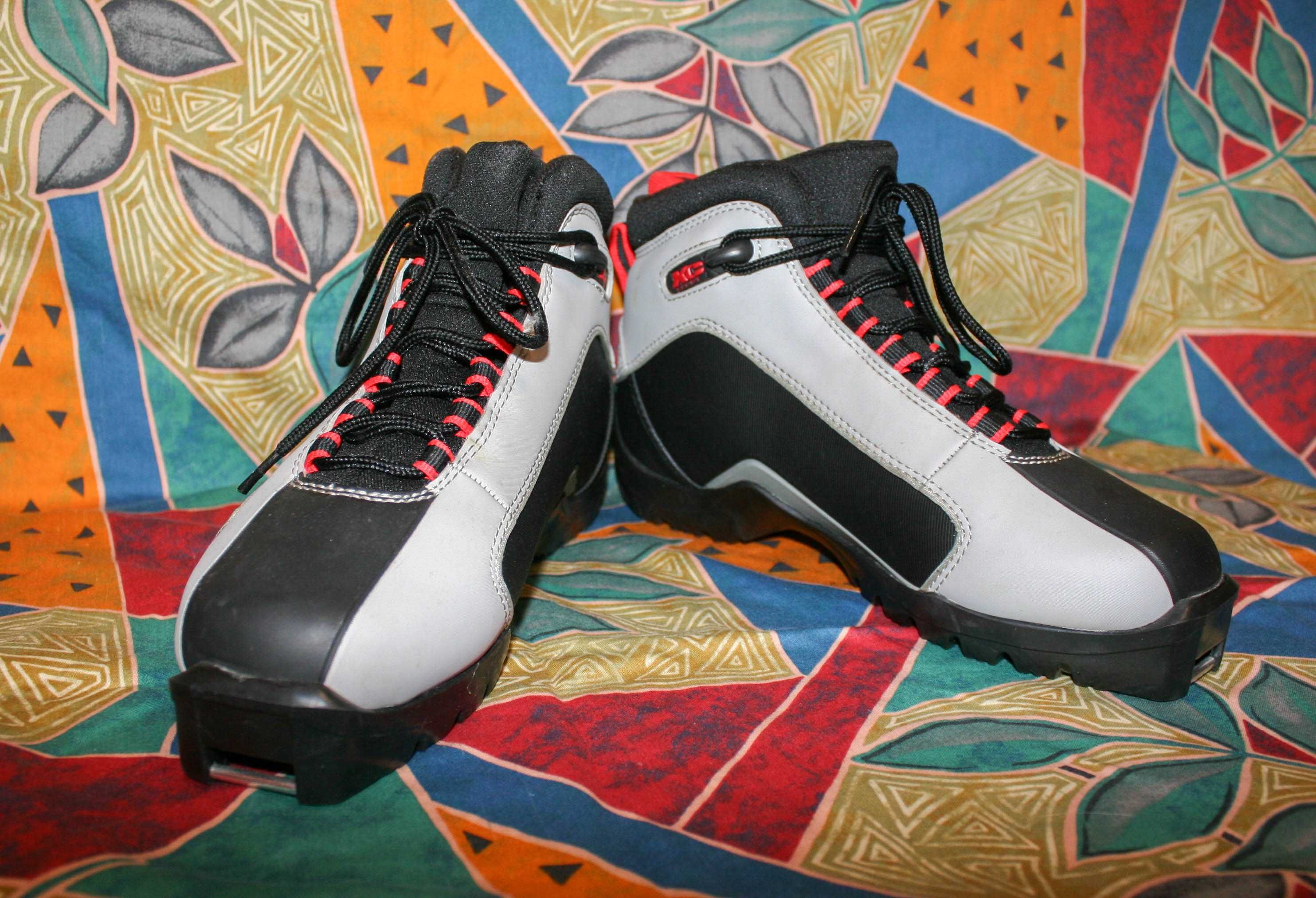 Ботинки лыжные прогулочные беговые Fischer XC Sport